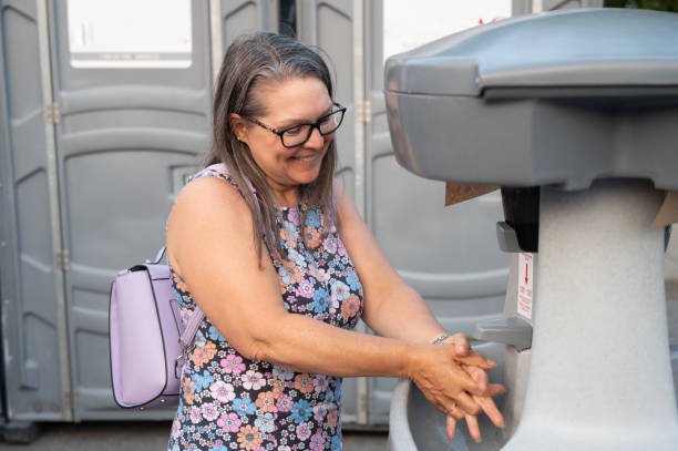Best Portable bathroom rental  in Chelsea, MI